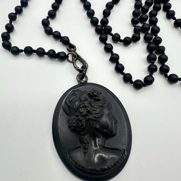 Antique Victorian Whitby jet black cameo jet glass beaded 66” mourning necklace - Picture 4 of 8